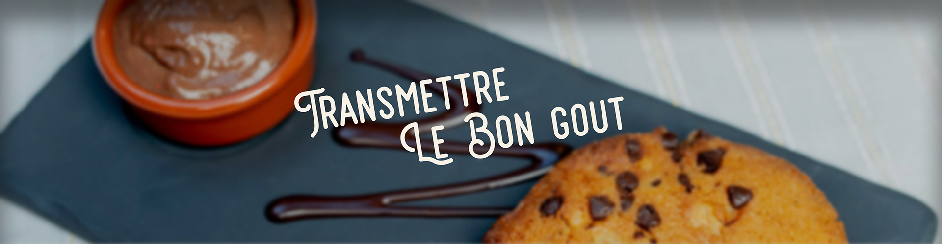 Les_2_coqs_transmettre_le_bon_gout_paralax